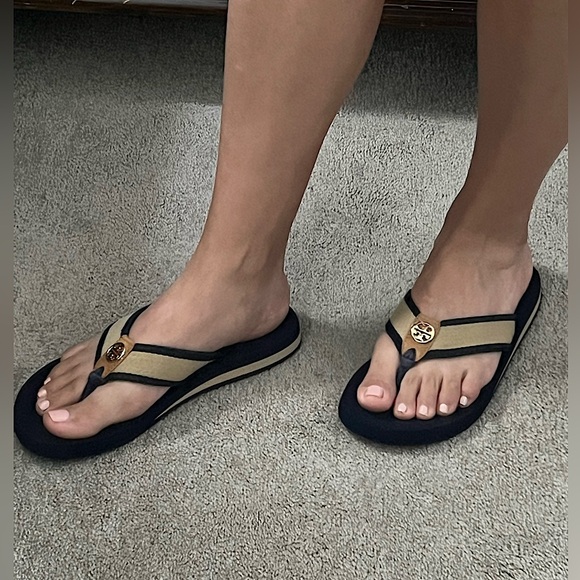 Tory Burch Rubber sandals - Picture 3 of 9
